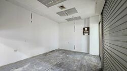 Upper Serangoon Shopping Centre (D19), Shop House #586011481